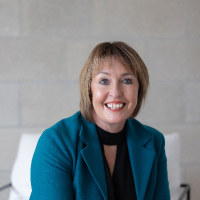 Fiona Horne
