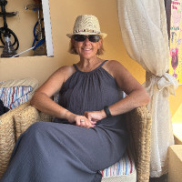 Angela Wray