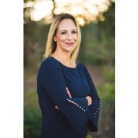Christine Holt