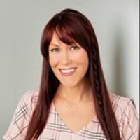 KARI NICOLAY