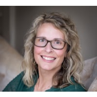 Stacie McLain