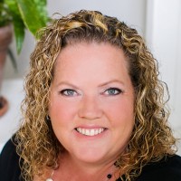 Kirsten Perkins