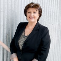 Christine Wallace
