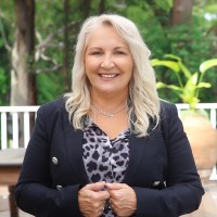 Susan Svenson