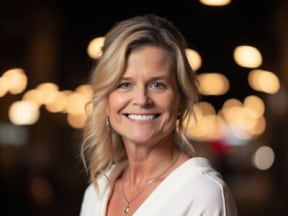Barb Bloomfield | Real Estate Agent &  Advisor