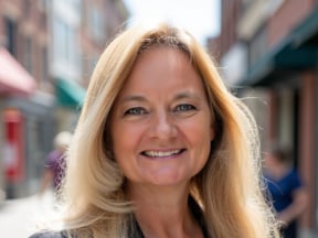 Jill  Cameron