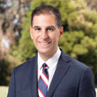 Robert Namour