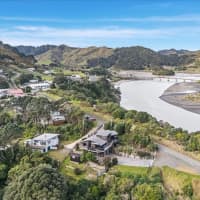 12 Takarei Terrace, Mokau, Waikato
