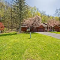 9 Lillian Ln, Troy, NY, 12180