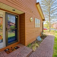 9 Lillian Ln, Troy, NY, 12180