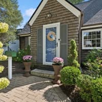 211 West Hillside Avenue, Barrington, IL, 60010