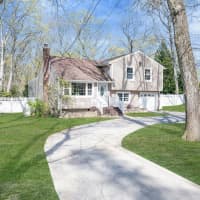 29 Wyandanch Boulevard, Smithtown, NY, 11787