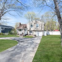 29 Wyandanch Boulevard, Smithtown, NY, 11787