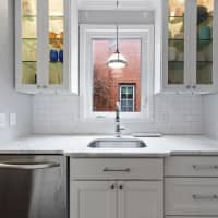 1395 Roslyn Road, Grosse Pointe Woods, MI, 48236