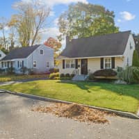 26 Davis Ln, Red Bank, NJ, 07701