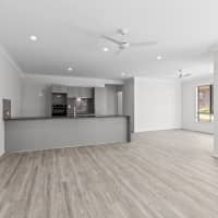 2/108 Johnston Street, Bellbird Park, QLD, 4300