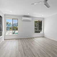 2/108 Johnston Street, Bellbird Park, QLD, 4300