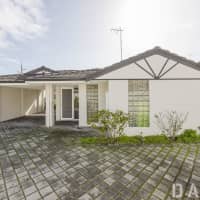 2/98 Deanmore Road, Scarborough, WA, 6019