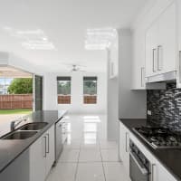 Kirkwood QLD 4680