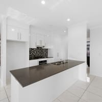 Kirkwood QLD 4680