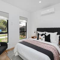 1/2 Maylands Street, Albion, VIC, 3020