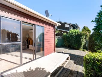 64 Potter Avenue, Northcote, Auckland