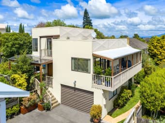 135A Lake Crescent, Hamilton Lake, Waikato