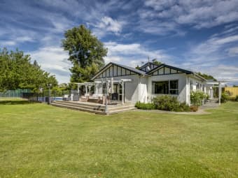 16 The Loop, Meeanee, Hawke's Bay
