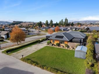 5 Marbleleaf Lane, Albert Town, Otago