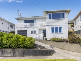 19 Pembroke Street, Tawa, Wellington