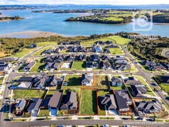 8 Waikohi Avenue, Glenbrook, Auckland