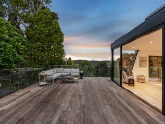 42C Island Bay Road, Beach Haven, Auckland