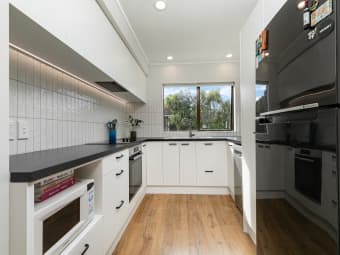 3B Miriam Corban Heights, Henderson, Auckland