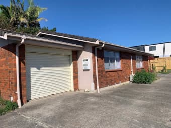 2/17 Astley Avenue, New Lynn, Auckland