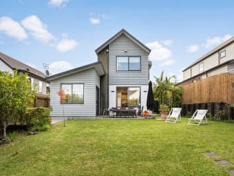 11B Castledine Crescent, Glen Innes, Auckland