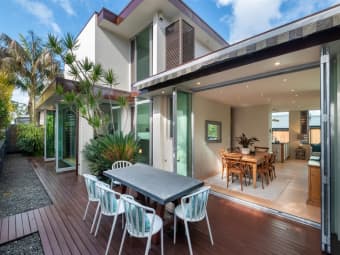 22B Beach Road, Castor Bay, Auckland