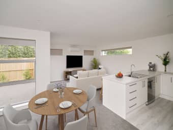 4/100 Main North Road, Papanui, Canterbury