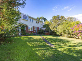 10 Hilling Street, Titirangi, Auckland