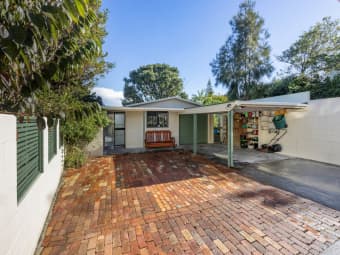 10 Hilling Street, Titirangi, Auckland
