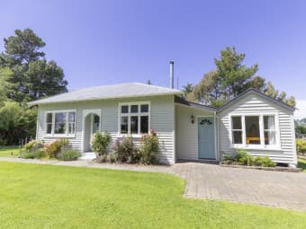 17 Hekeao Road, Surrey Hills, Canterbury