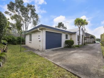 2/42 Rua Road, Glen Eden, Auckland