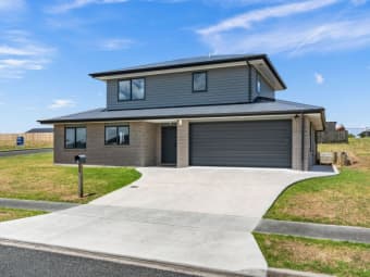 1 Sea Dune Place, Ruakaka, Northland