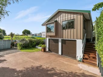 1/27 St Leonards Rd, Kelston, Auckland