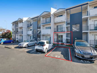 B2/60 Masons Road, Oteha, Auckland