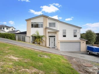 24 Henriette Pl