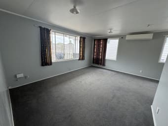 Rere Place, Parakai, Auckland