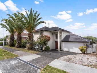425 Old Te Atatu Road, Te Atatu Peninsula, Auckland