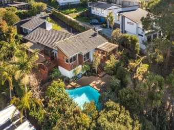 2/21 Helvetia Drive, Browns Bay, Auckland