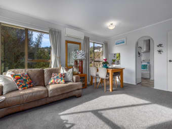 39C Kinloch Place, Papakowhai, Wellington
