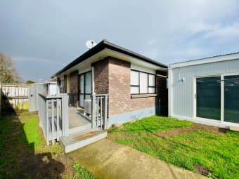 1/11 Kennington Drive, Clendon Park, Auckland